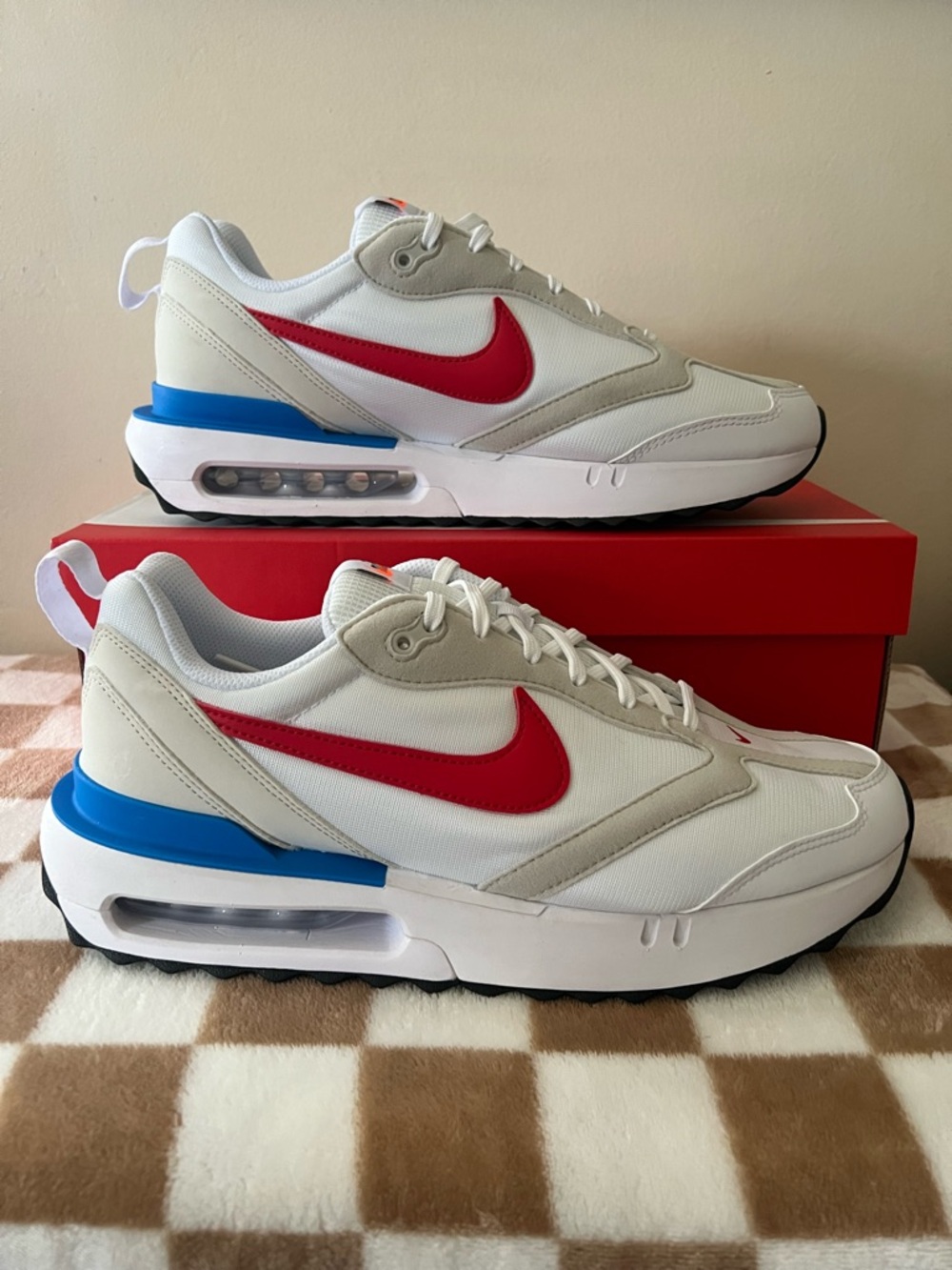 Nike Air Max Dawn Sneakers Forrest Gump DM0013 100 Men’s Size 10.5 BNIB